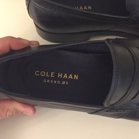 Like New Cole Haan Grand OS Only worn twice. - Picture 3 of 6